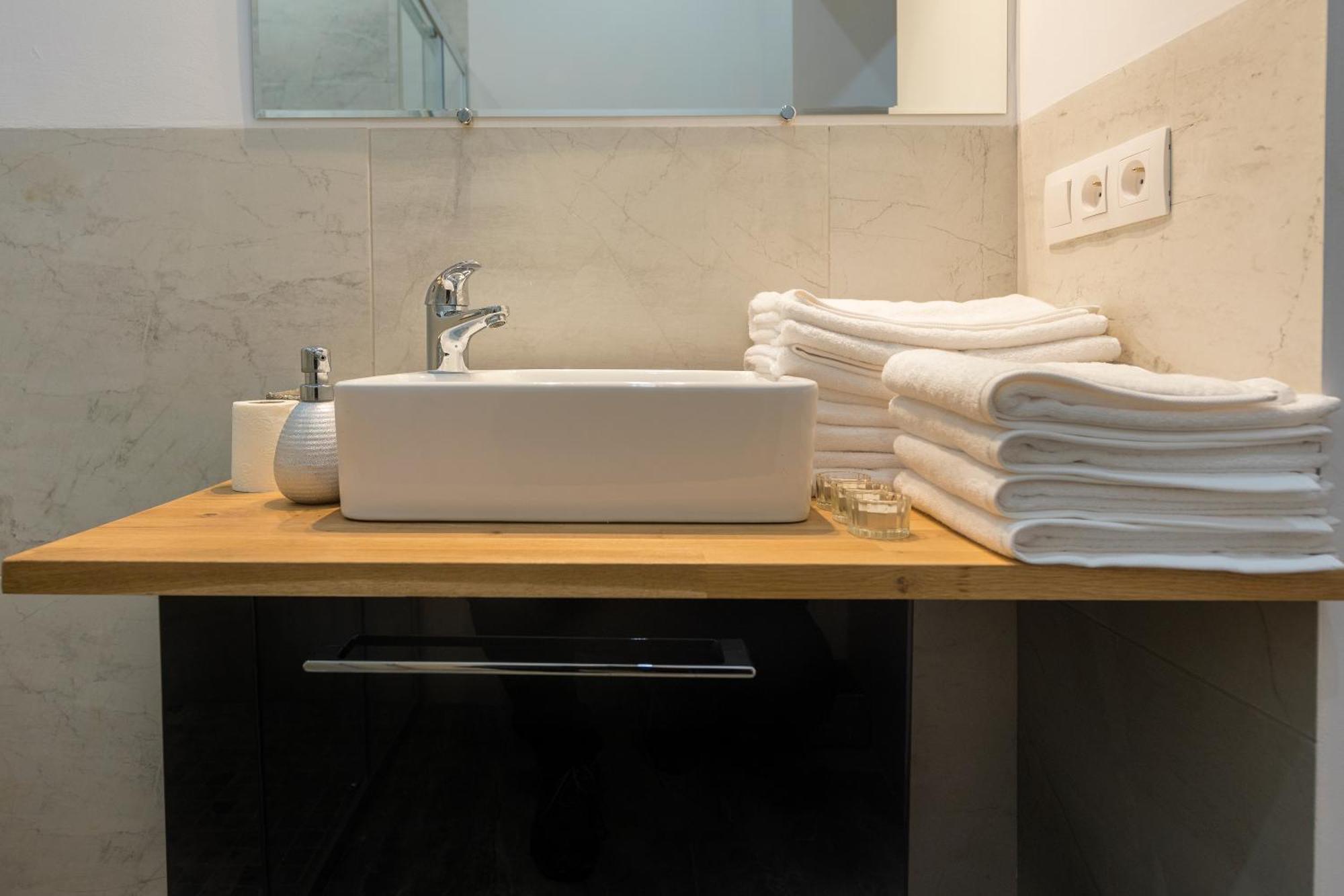 Provenir Home Strzelecka 25 Poznań Exteriör bild